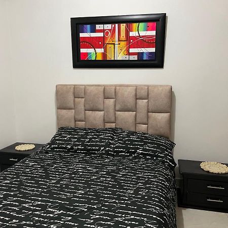Apartamento Cerca A La Candelaria Y Hospitales Principales De Bogota Buitenkant foto